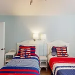Lighthouse Tennis 2376