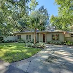 5 Hollyberry Lane