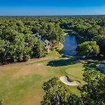 10 Townhouse Manor - Host2Coast