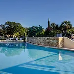 Island Club 3