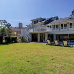 39 Oak Court