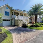 39 Oak Court