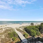 21 Singleton Beach- Oceanfront, Pool, Private Beach Access! Free Activities Included