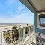 27 Singleton Beach- Oceanfront, Private Pool, Pool Table, Free Activities Included