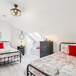 12 Collier Beach Road- Oceanfront, Pool, Great For Large Groups, Free Activities Included