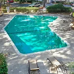 Pet Friendly, Private Deck, Coastal