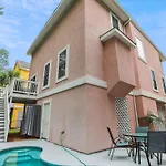 41 Bradley- Private Pool, Newly Updated, Quick Walk To Beach! Free Activities Included