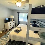 Steps To Sand 3 Bed 2 Bath With Private Pool