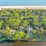 New Listing - 3Rd Row - Pool - Spa - Golf Course - Lagoon - 8 Beach Lagoon Rd