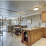 211 Shorewood 2 Bedroom Oceanfront Condo