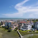 Beachwalk By Avantstay Hilton Head Oasis Steps From Singleton Beach