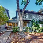 Hickory Cove 49