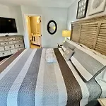 Lovely 3 Bed3 Bath Pet Friendlyvilla - Walk To The Beach Pools And Tennis #75 Ocean Breeze