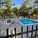#111 Elaborate Condo Ideal Location 2Brm/2 Parking