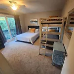 15 Wagon Road - Central Sea Pines Close To Beach