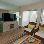 Shorewood Villa 330