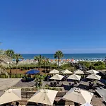 1689 Bluff Villas