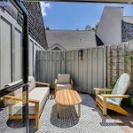 732 Queens Grant
