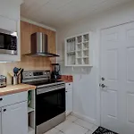 732 Queens Grant