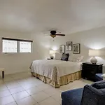 732 Queens Grant