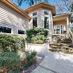 6 Flagg Dr