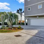 Amazing Ocean Views 36 Bradley Roof Top Hot Tub Sleeps 15