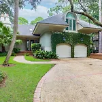Sea Pines Family Villa, Walk To Beach, Private Pool Andspa