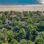Sea Pines Family Villa, Walk To Beach, Private Pool Andspa