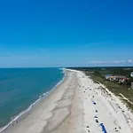 Luxury Family Home With Ocean Views, Pool, Wet Bar, Bbq