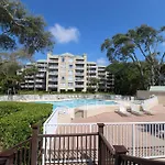 601 Barrington Park