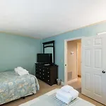 22 Ocean Club