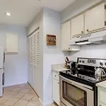 Racquet Club Villas
