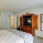 Racquet Club Villas