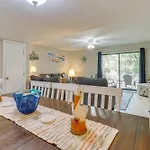 Beach Pebble Townhome With Patio Quarter Mile To Ocean!