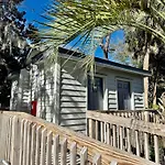 Pet Friendly 3 Bed 3 Bath #3 Ocean Breeze Villa