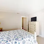 19 Heath Dr