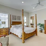 2Nd Row Luxury Home At 30 Knotts Way