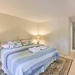 Hilton Head Resort Villa - 200 Yards From Beach!
