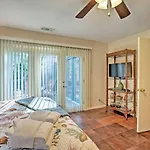 Hilton Head Home With Pool Access - 1 Mi To Beach!