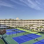 Hilton Head Resort Condo - 1 Mi To Shelter Cove!