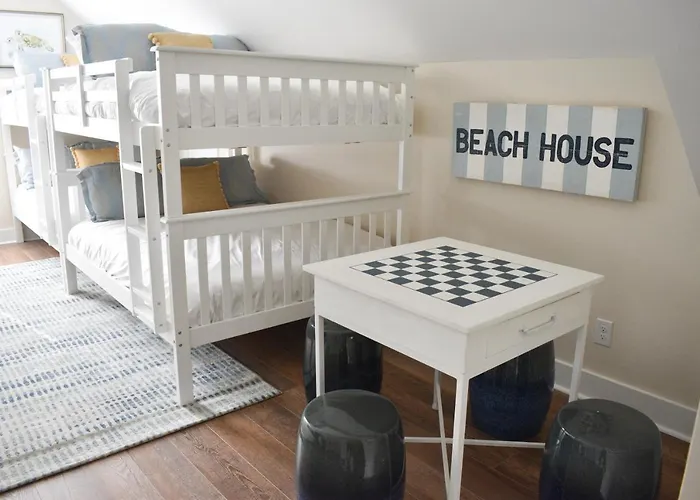 New! Heated Pool, Beach House, Elevator, Walk To The Beach!