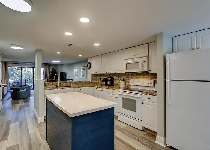 144 The Greens 2 Bedroom Shipyard Golf Condo