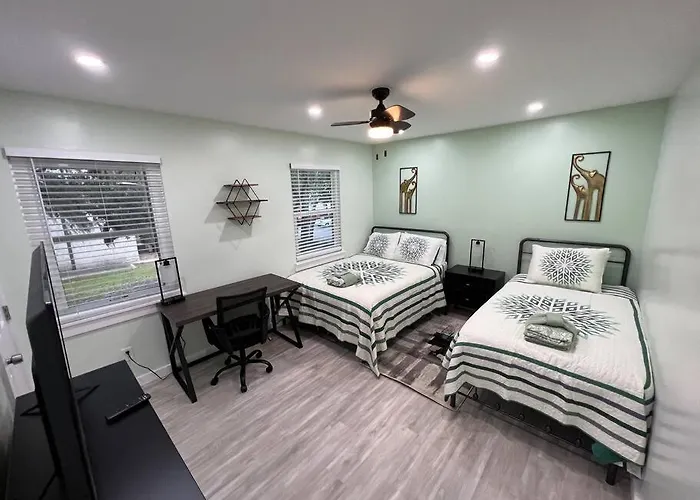 Tranquility In Paradise- 2 Bedroom Villa W/Parking