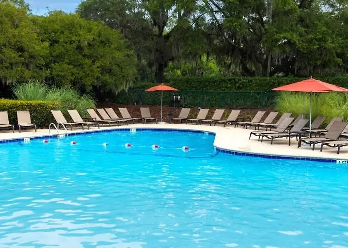 Fraser\'S Folly - Updated Harbour Town Villa