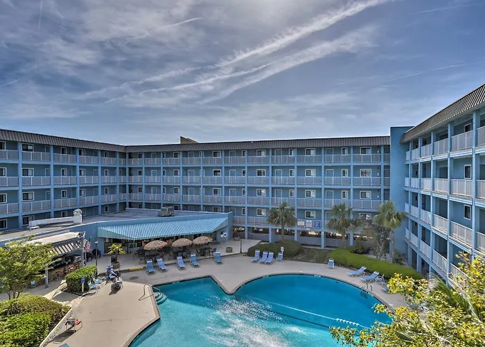 Newly Renovated Hilton Head Retreat, Walk To Beach
