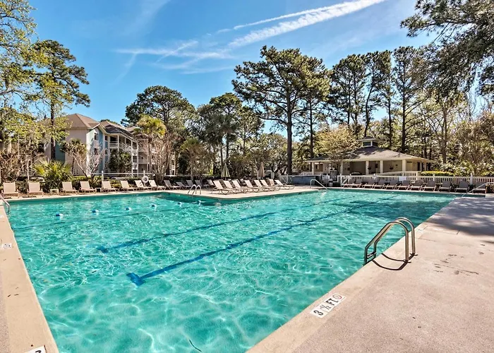 Hilton Head Island Condo With Pool Walk To Beach!
