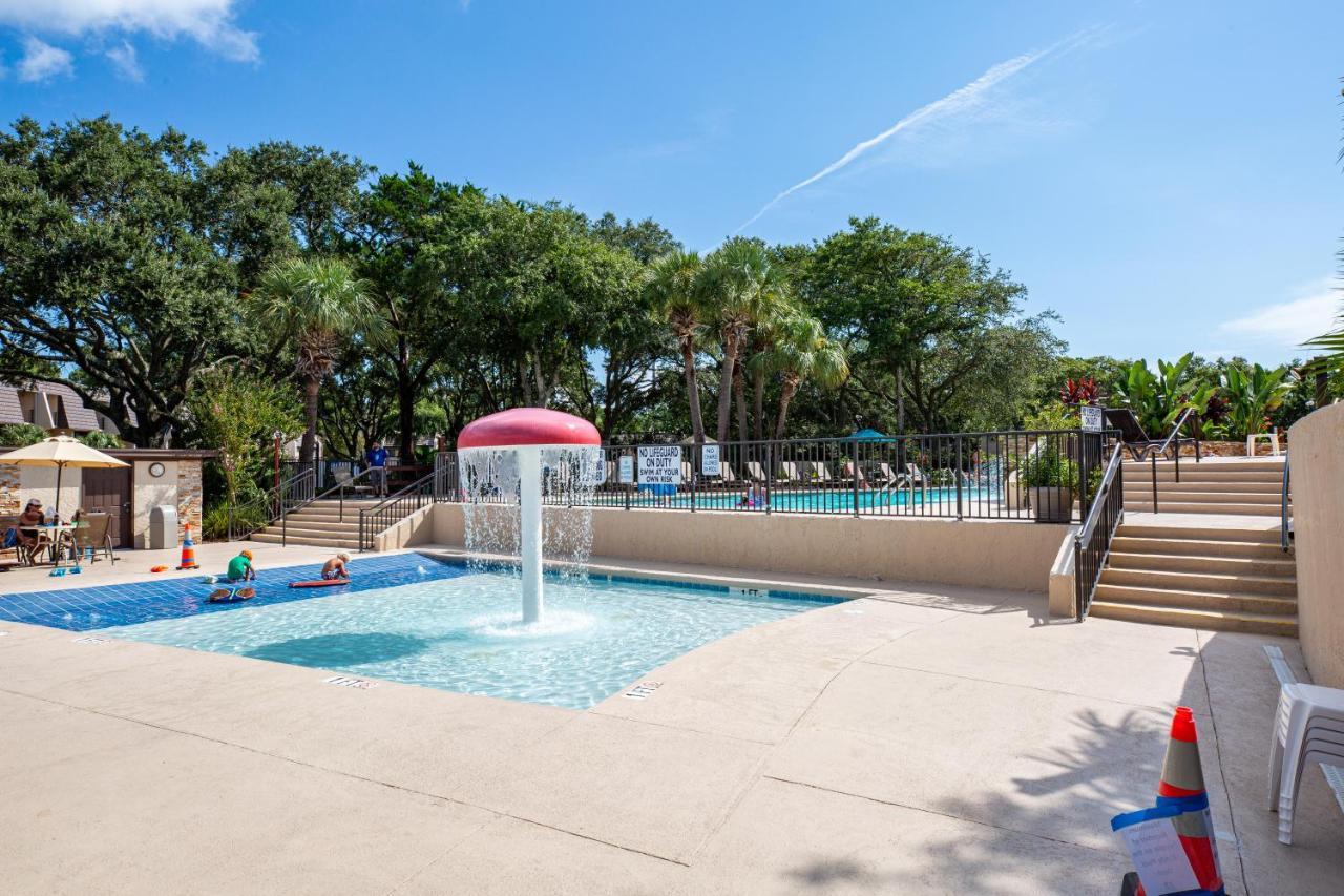 Resort Ocean View At Island Club