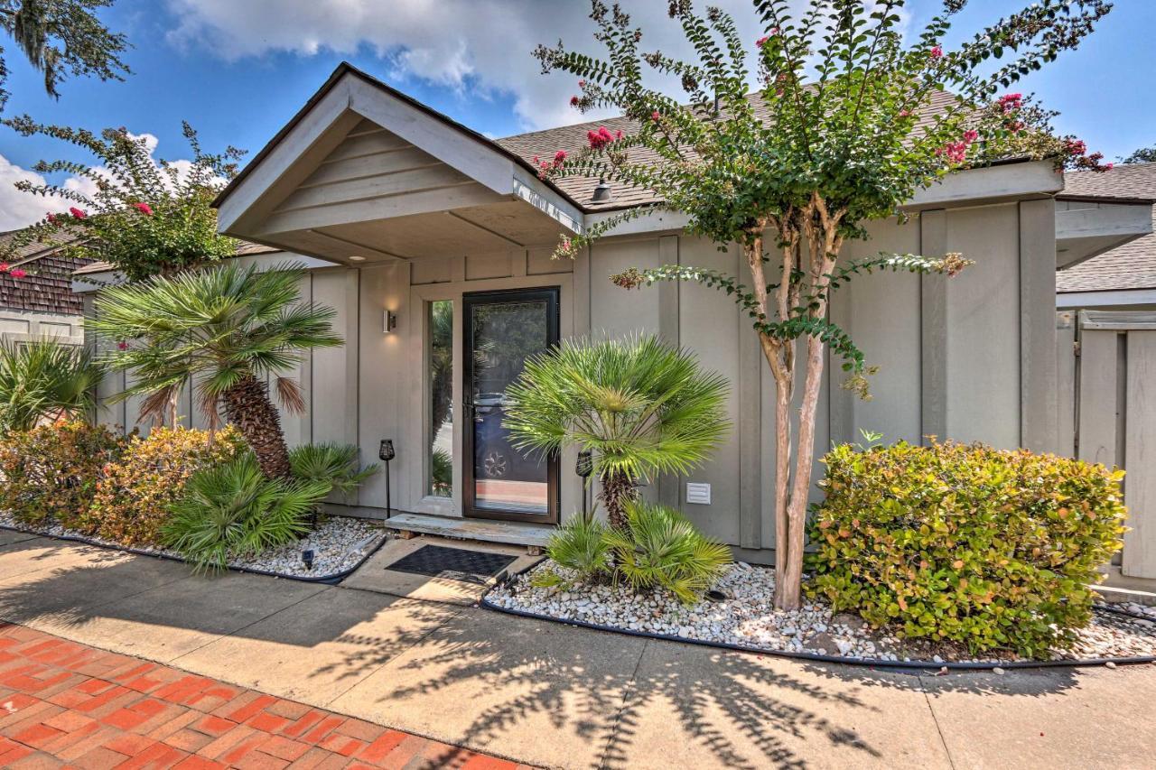 Coastal Less Than 1 Mi To Shore! Villa