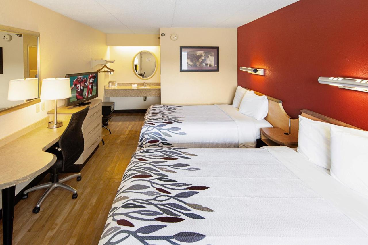 Red Roof Motel 2*