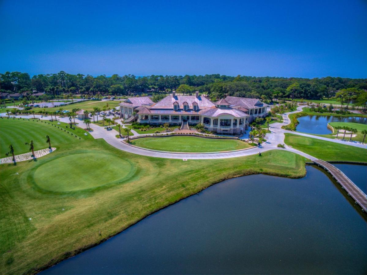 Holiday home 2365 Racquet Club 2 Bedroom 2 Ba Sea Pines Near Harbourtown Free Tennis And Pool